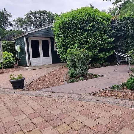 Fijn Chalet Met Grote Tuin Op De Veluwe Nyaraló Epe